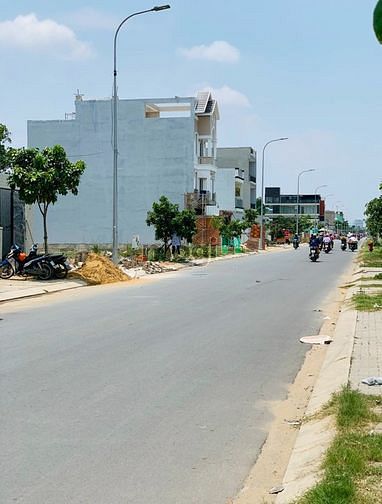Hình ảnh Bán đất nền thổ cư Bình Chánh sổ riêng dân cư hiện hữu xây dựng tự do
