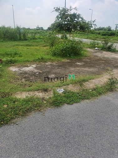 Hình ảnh Cần vốn bán gấp lô đất MTĐ. lê Duẩn, 120m2, 1.480tỷ, sổ sẵn.