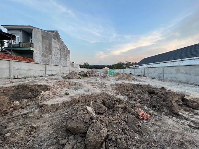Hình ảnh Bán đất mặt tiền Hùng Vương, an tây, bến cát, 2400m2, 25 tỷ, TC 600