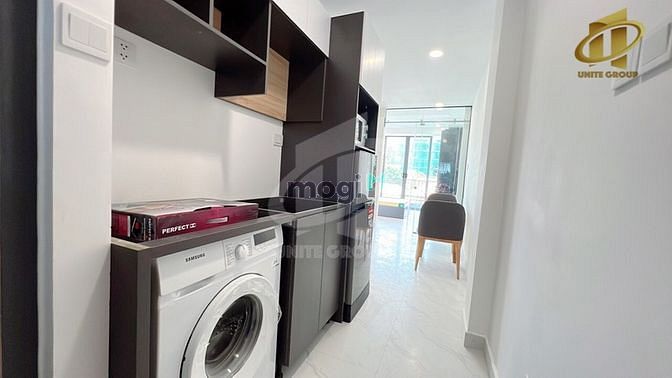 Hình ảnh CHDV 1pn có balcony vị trí trung tâm thành phố xịn xòoooo