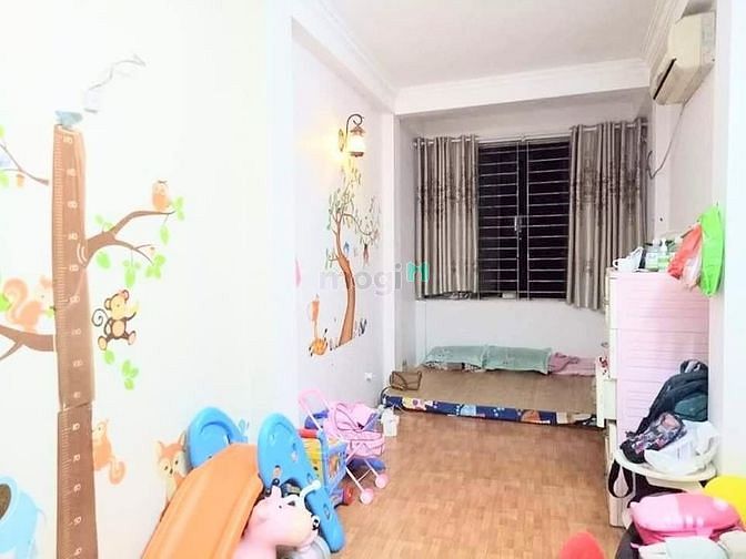 Hình ảnh Nhà đẹp 4 tầng cách Ngã Tư Sở 30m – Ô tô kinh doanh chỉ nhỉnh 4 tỷ