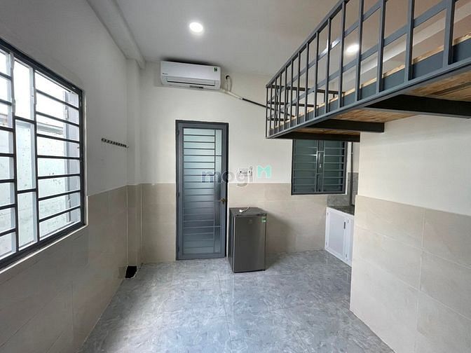 Hình ảnh Phòng Bình Giã gác cao, cửa sổ ngoài trời