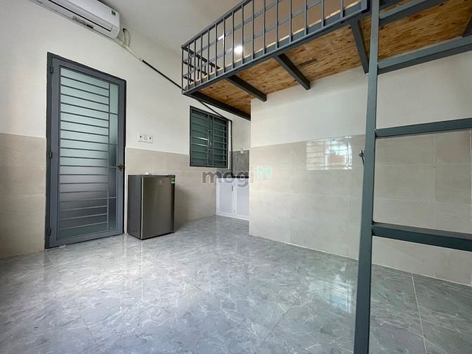 Hình ảnh Phòng Bình Giã gác cao, cửa sổ ngoài trời