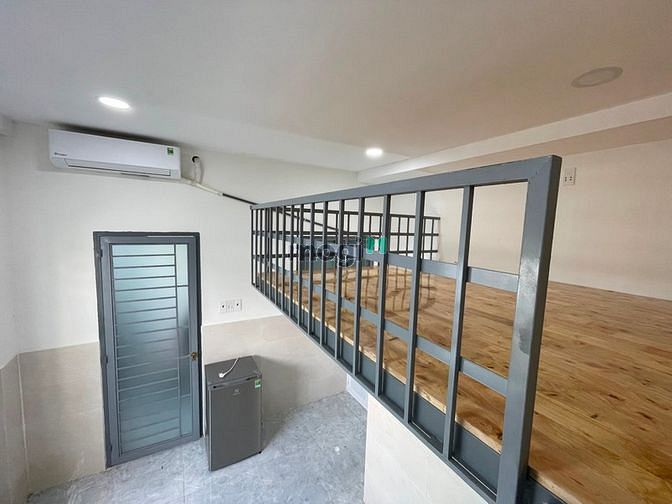 Hình ảnh Phòng Bình Giã gác cao, cửa sổ ngoài trời