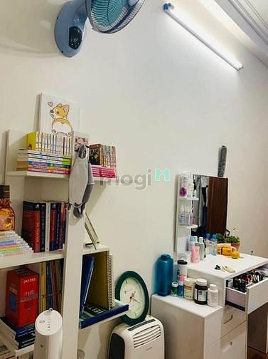Hình ảnh Phận lô - Thoáng - Full Nội Thất TT Cầu Giấy - NGÕ RỘNG
