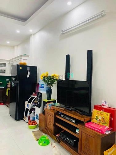 Hình ảnh Phận lô - Thoáng - Full Nội Thất TT Cầu Giấy - NGÕ RỘNG