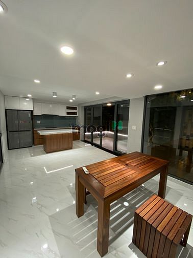 Hình ảnh Cho thuê mặt bằng hai mặt tiền quận Bình Thạnh