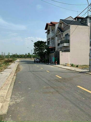 Hình ảnh Cần bán gấp miếng đất 5x20m phía sau chợ Bình Chánh, 825tr, SHR