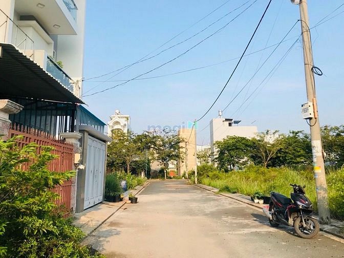 Hình ảnh Cần bán gấp miếng đất 5x20m phía sau chợ Bình Chánh, 825tr, SHR