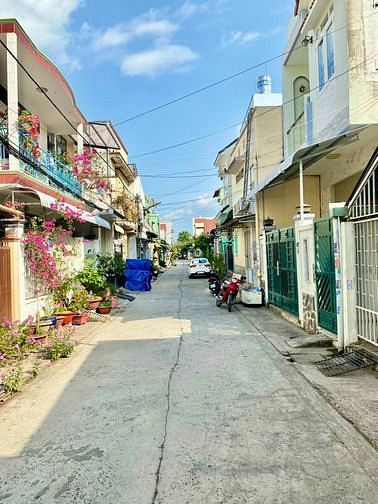 Hình ảnh Bán nền 100m2 trục chính hẻm 79 Nguyễn Đệ
