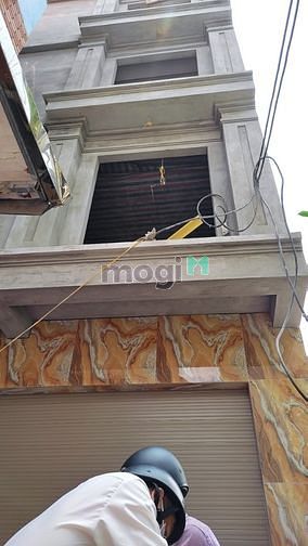 Hình ảnh bán nhà xây sẵn 4 thầng 1 tum đẹp tại phúc lợi long biên hà nội