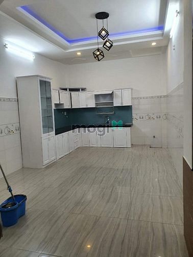 Hình ảnh Bán nhà Bình Tân, HXH 4 tầng chỉ 8.25 tỷ TL