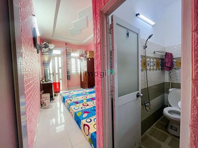 Hình ảnh Bình Tân 2,7 Tỷ-Nhà đẹp 5 tầng -Hẻm 3m sát mặt tiền -Chủ nhiệt bán gấp