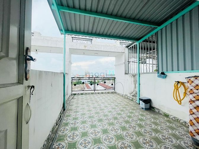 Hình ảnh Bình Tân 2,7 Tỷ-Nhà đẹp 5 tầng -Hẻm 3m sát mặt tiền -Chủ nhiệt bán gấp