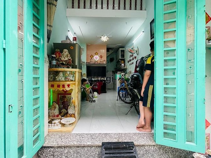 Hình ảnh Bình Tân 2,7 Tỷ-Nhà đẹp 5 tầng -Hẻm 3m sát mặt tiền -Chủ nhiệt bán gấp