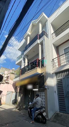 Hình ảnh Nhà đẹp mới hẻm thông Phan Chu Trinh 4.6x10 4PN