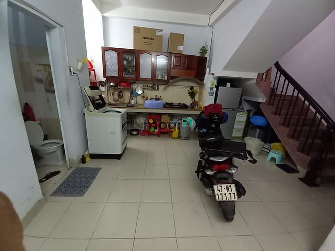Hình ảnh Nhà bán Hoàng Hoa Thám 28m2 3 tầng ,chỉ 4ty