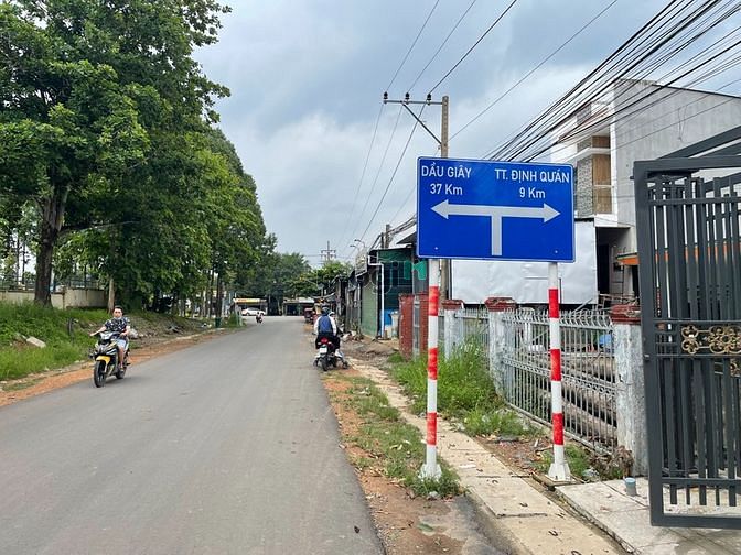 Hình ảnh Đất Định Quán giá rẻ - Phú Ngọc - đất thổ cư -