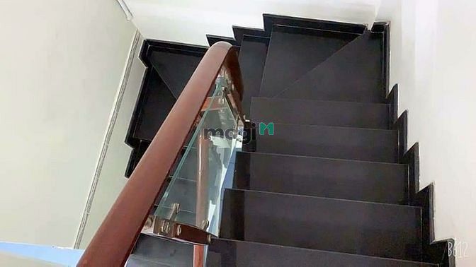Hình ảnh Bán nhà hẻm Đg PHẠM VĂN HAI,Q TÂN BÌNH.