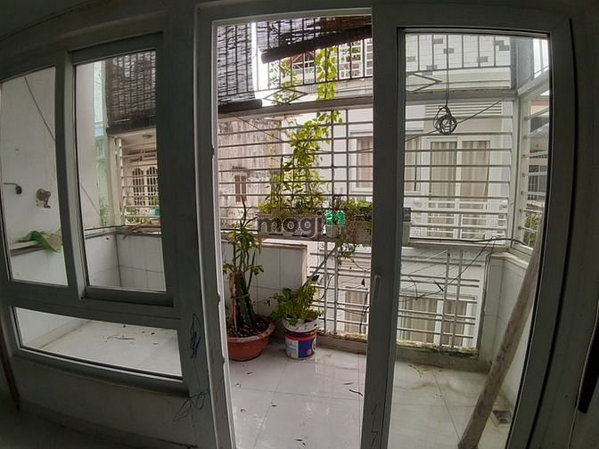 Hình ảnh Cho thuê hẻm xe hơi Nguyễn Xí 2 chiều 3PN sạch sẽ 4.3x13