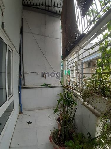 Hình ảnh Cho thuê hẻm xe hơi Nguyễn Xí 2 chiều 3PN sạch sẽ 4.3x13