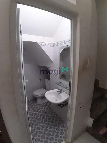 Hình ảnh Cho thuê hẻm xe hơi Nguyễn Xí 2 chiều 3PN sạch sẽ 4.3x13