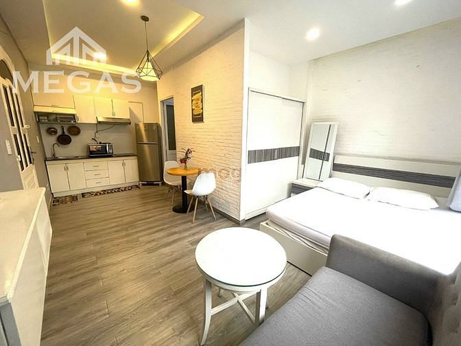 Hình ảnh Cho Thuê Căn Hộ Studio Mặt Tiền Đường Huỳnh Mẫn Đạt