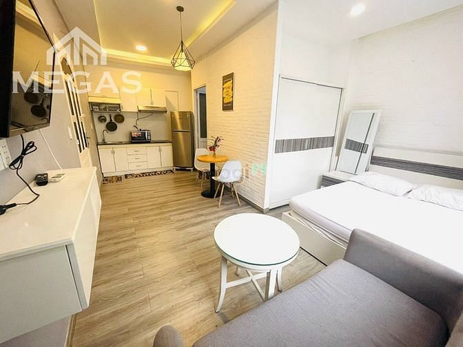 Hình ảnh Cho Thuê Căn Hộ Studio Mặt Tiền Đường Huỳnh Mẫn Đạt