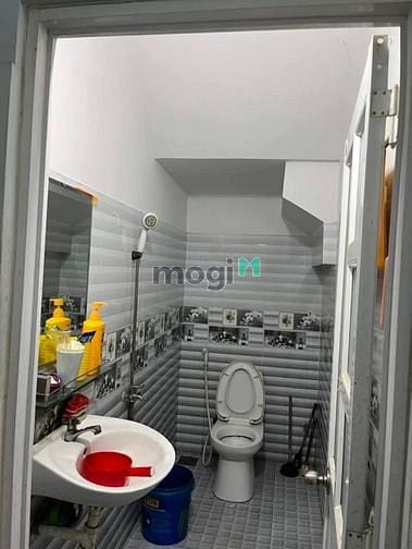 Hình ảnh Chủ ký gửi bán nhà Trần Quốc Thảo - Quận 3