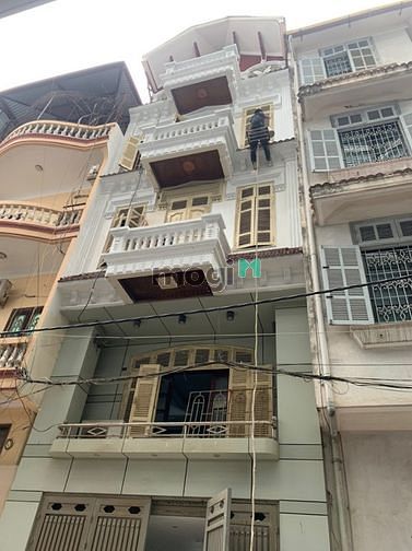 Hình ảnh Cho thuê nhà ngõ 9 Trần Quốc Hoàn.