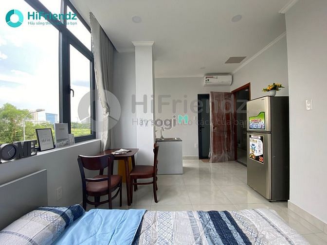 Hình ảnh CHCC Thiết kế hiện đại cửa sổ lớn gần cầu SG