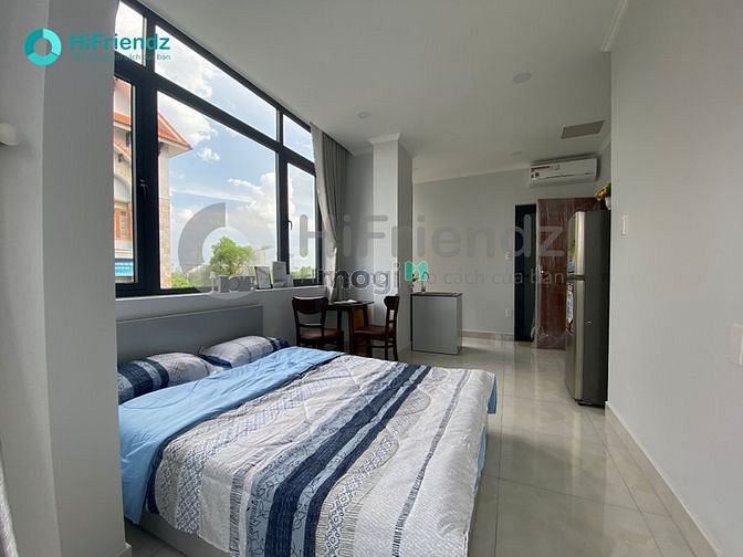 Hình ảnh CHCC Thiết kế hiện đại cửa sổ lớn gần cầu SG