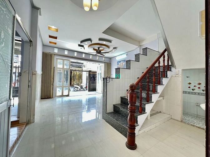 Hình ảnh Mặt tiền hẻm Hoàng Văn Thụ 8tr/tháng