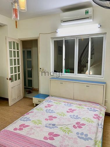 Hình ảnh Cho thuê nhà riêng ngõ 318 Đê La Thành full đồ siêu đẹp