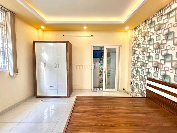 Hình ảnh Phòng giá hạt dẻ cửa sổ to tại Bình Thạnh