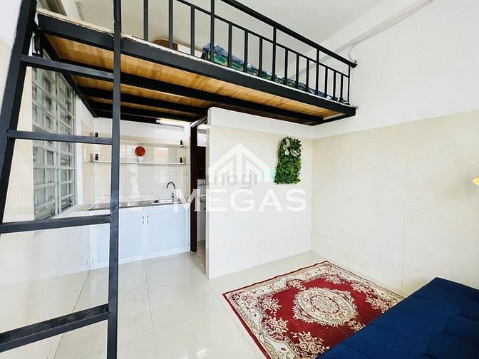 Hình ảnh Phòng full nội thất cho thuê Ngay Etown Cộng Hòa Ban công thoáng mát