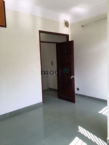 Hình ảnh Bán nhà riêng đường Đồng Đen , phường 10 , Tân Bình