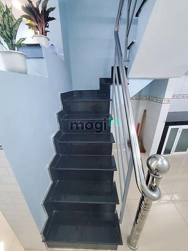 Hình ảnh Bán nhanh nhà Cao Đạt p1Q5 32m2 1ty550