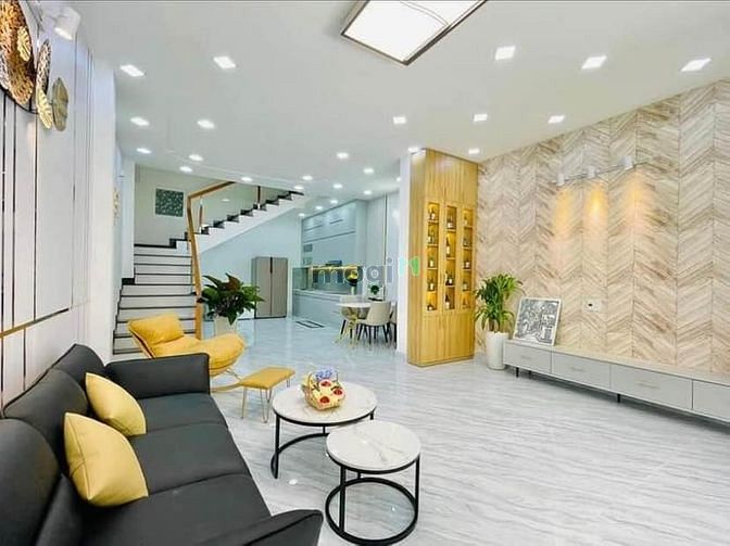Hình ảnh Bán nhà gần sân bay Đ. Cửu Long. Quận Tân Bình. Giá: 2 tỷ 9, DT: 49m2.
