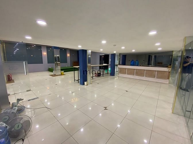 Hình ảnh [CHO THUÊ] MT Cộng Hòa, 12x30, MB Trệt + Hầm. 100 triệu/tháng