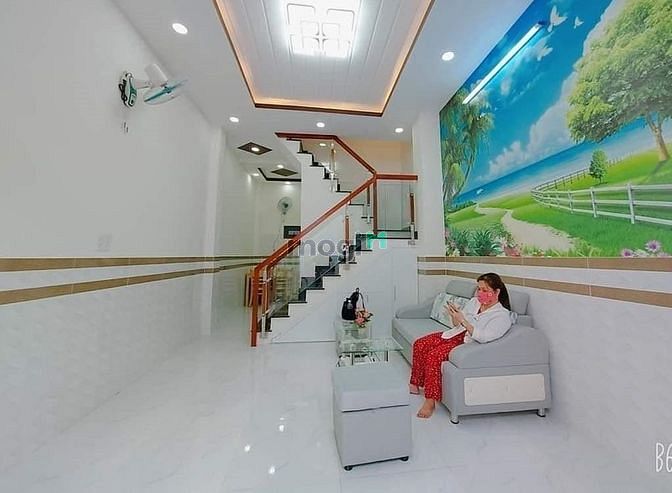 Hình ảnh Em Bán Gấp Căn Nhà Như Hình 5x12m Sổ Hồng Riêng