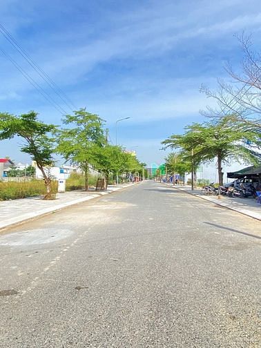 Hình ảnh Bán Lô Đất 80m2 Phạm Văn Hai - Bình Chánh, Sổ Riêng, Xây Dựng Tự Do