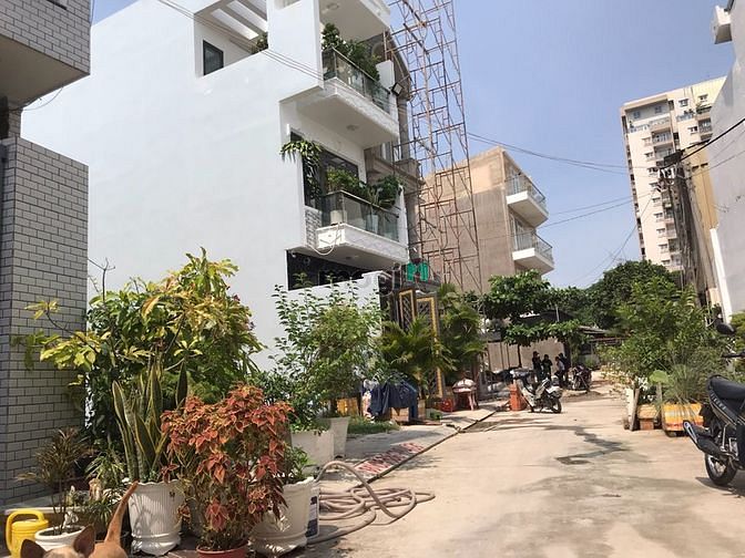 Hình ảnh Gấp! Giảm 300tr Lô Đất Đẹp Gần 70m2, Đường Lê Văn Chí Giá Chỉ 5 Tỷ 7