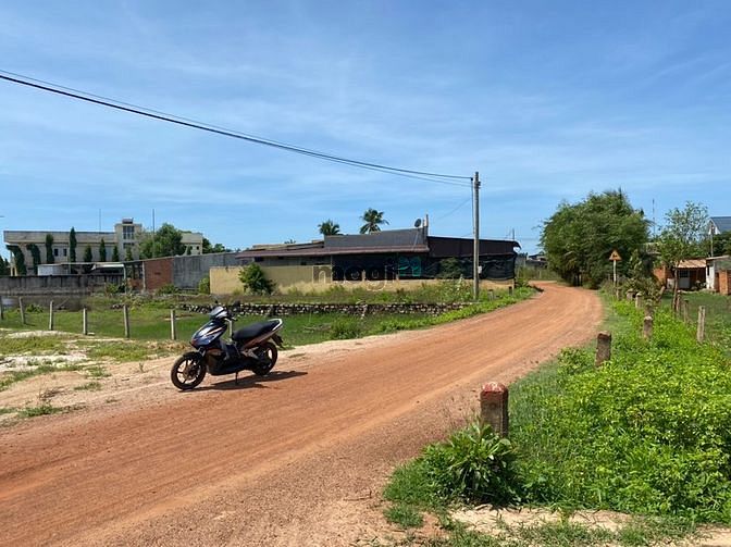 Hình ảnh Đất mặt tiền đường số 11. Cách biển 1 km. Giá 6 tỷ 3