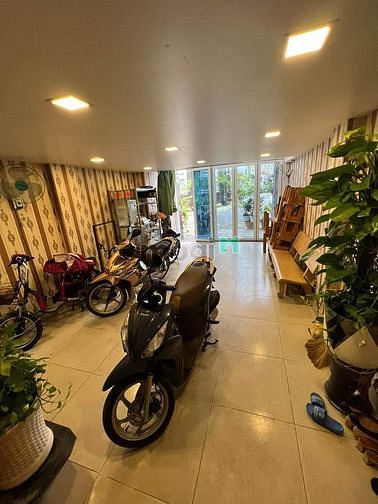 Hình ảnh Nhà đẹp mê ly - lung linh 6 tầng - tân bình, 4x16.5m