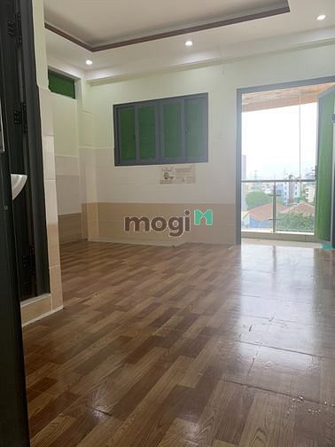 Hình ảnh Phòng cao cấp ngay khu tên lửa,30m2, có thang máy, ban công, mới 99%