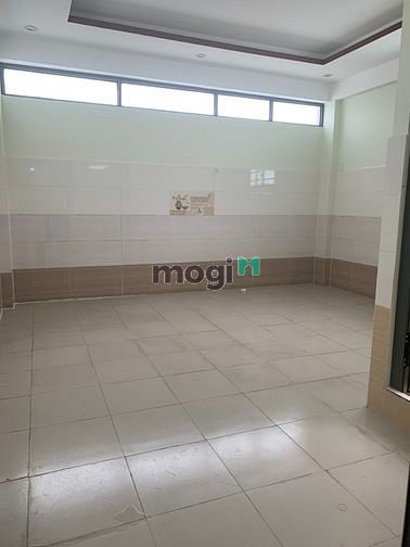 Hình ảnh Phòng cao cấp ngay khu tên lửa,30m2, có thang máy, ban công, mới 99%