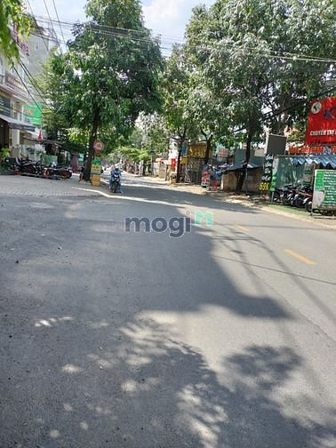 Hình ảnh Mặt bằng kinh doanh sầm uất nhất TP THỦ ĐỨC Đường 20 m