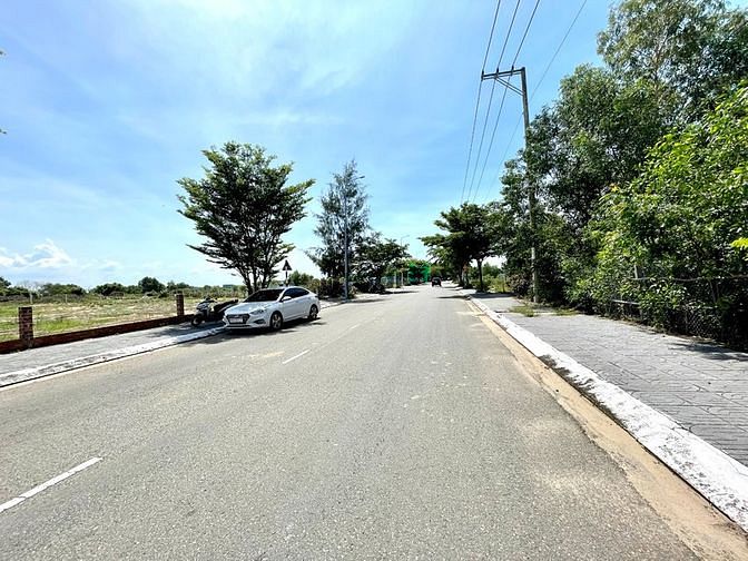 Hình ảnh Bán  2.541m2, DT 45.7 x 63m, 200TC, Đường Lê Lai, TT.Phước Hải-37.5 Tỷ