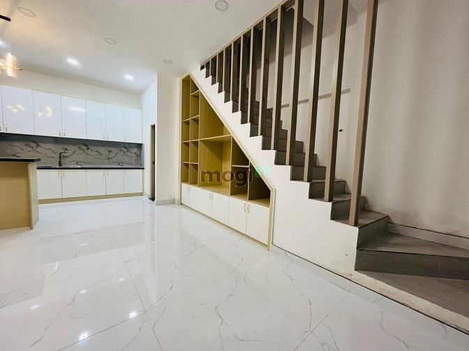 Hình ảnh 2 MT hẻm thông 2 tầng 60m2 4,25tỷ